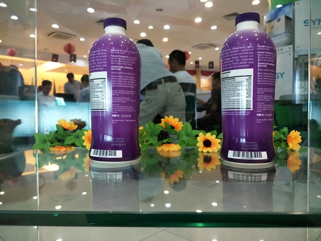 MISTICA DARI BUAH ACAI BERMANFAAT UNTUK MENGHAMBAT PROSES PENUAAN KULIT